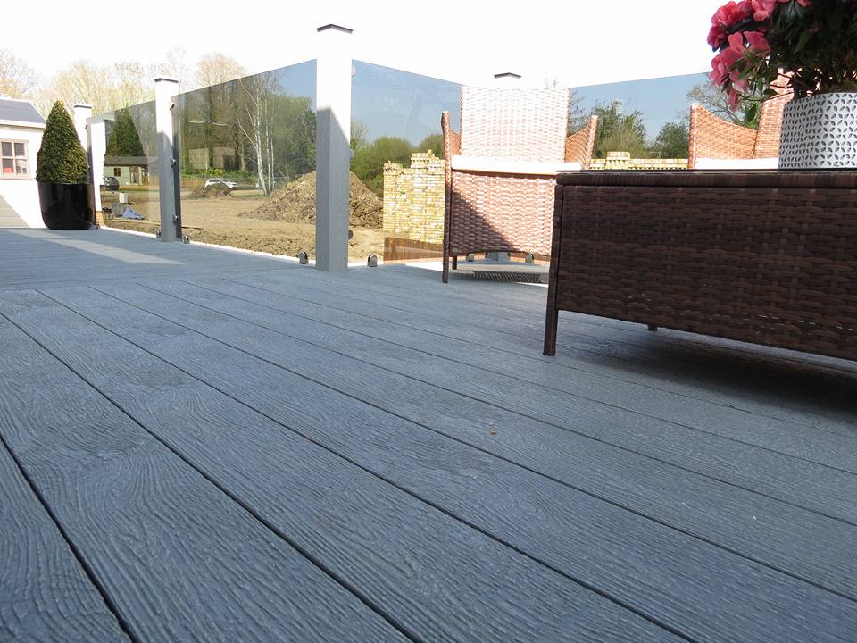 40 - HOSUNG WPC Composite