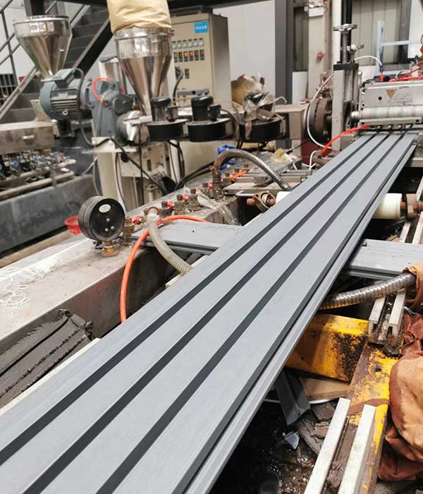 WPC fluted panel Manufacturer Factory11 - HOSUNG WPC Composite