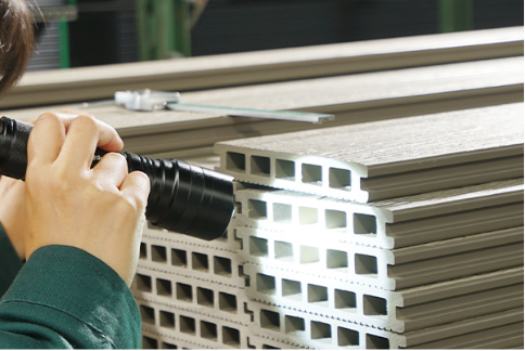 wood plastic composite decking